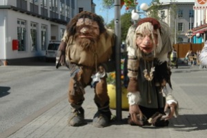 semestafakta-elves and trolls
